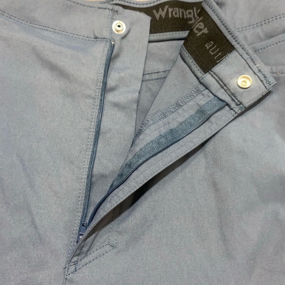 Wrangler Men's Cargo Shorts in Slate Blue Size 40 - Picture 10 of 12